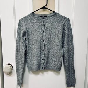 Uniqlo Gray Cable Knit Women's Cardigan